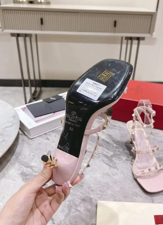 hype Valentino Sandals