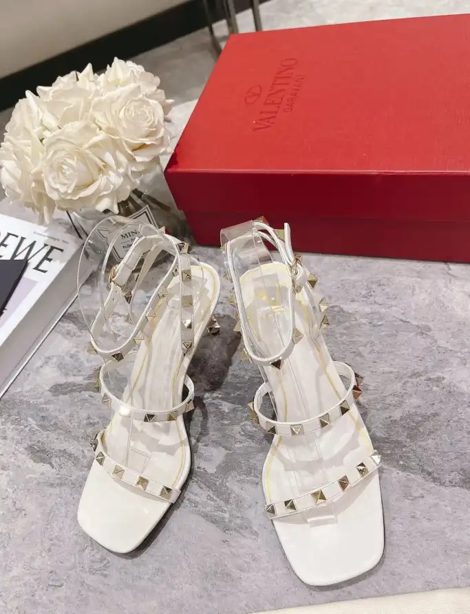 hype Valentino Sandals