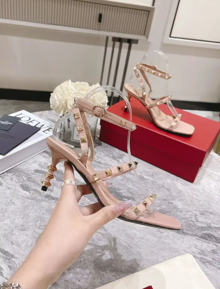 hype Valentino Sandals