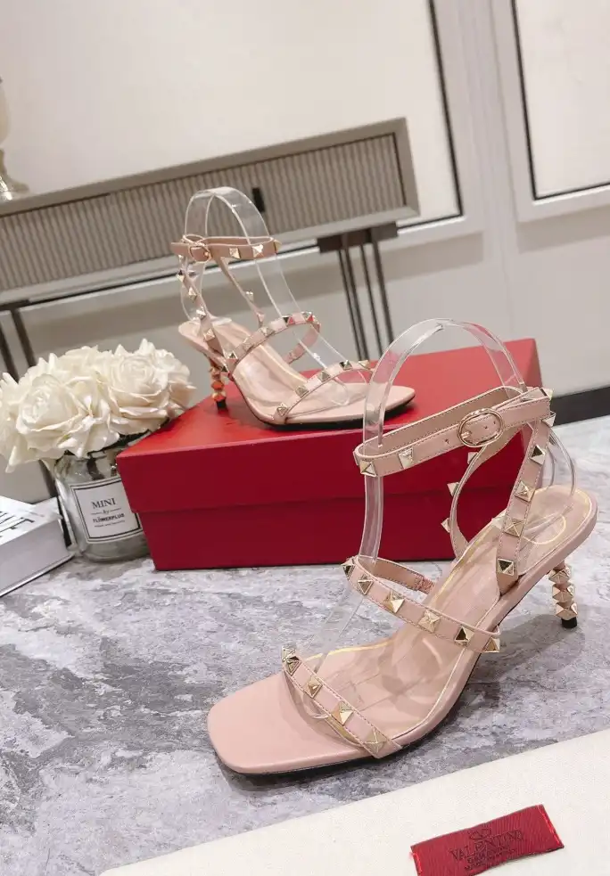 hype Valentino Sandals