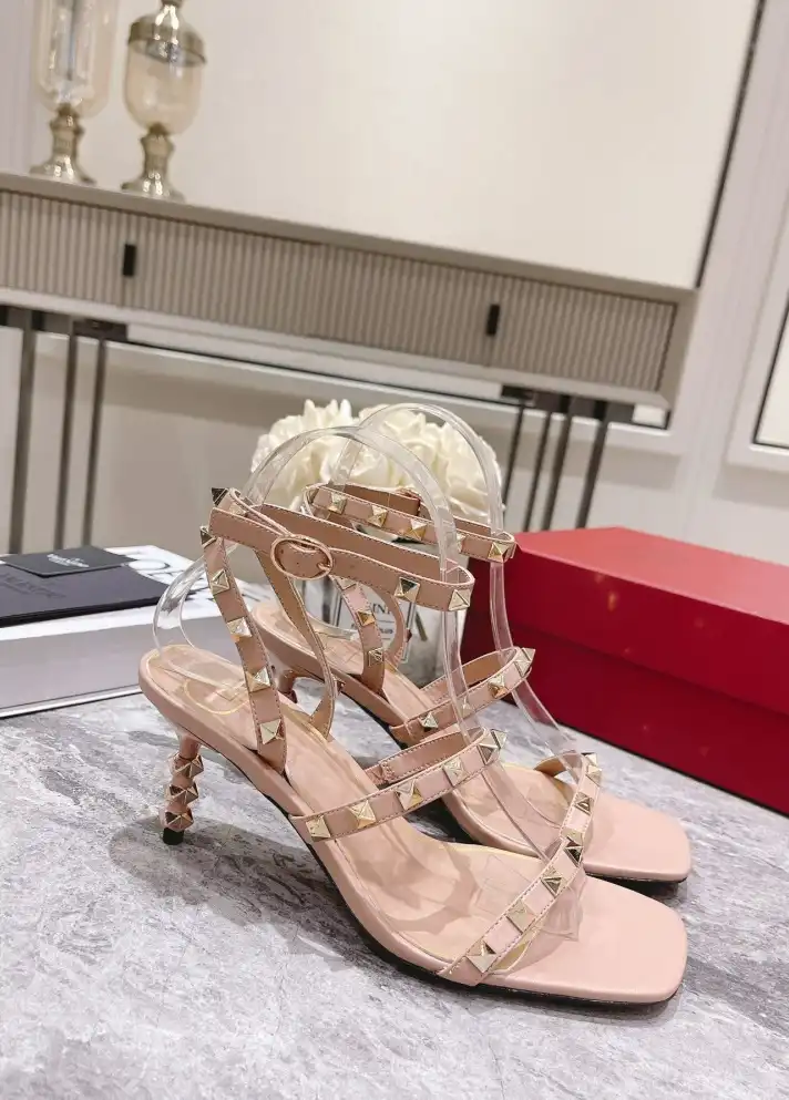 hype Valentino Sandals