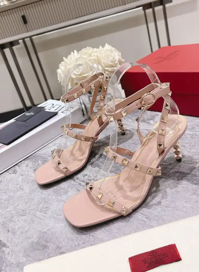 hype Valentino Sandals