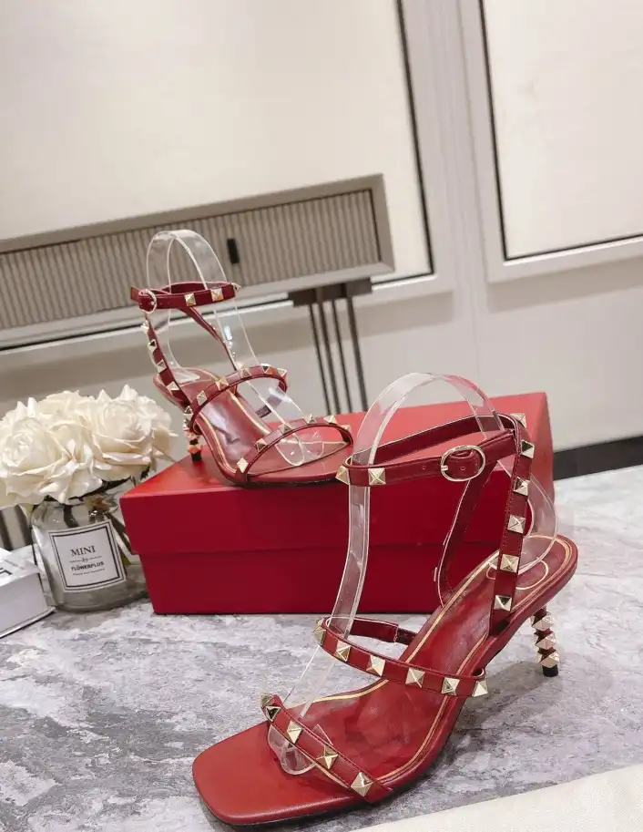 hype Valentino Sandals