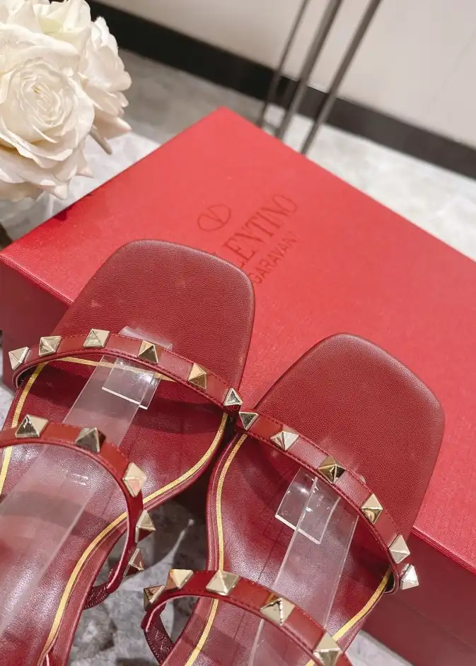 hype Valentino Sandals