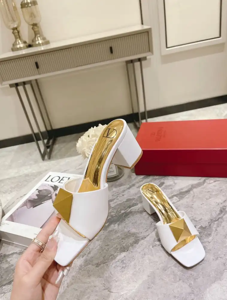 hype Valentino High Heels