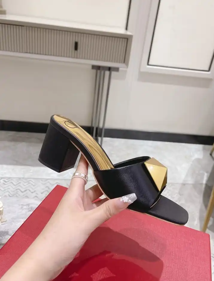 hype Valentino High Heels