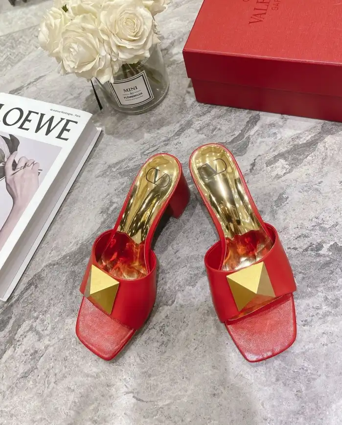 hype Valentino High Heels