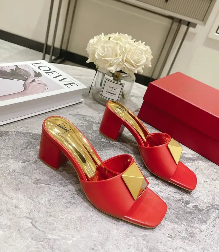 hype Valentino High Heels