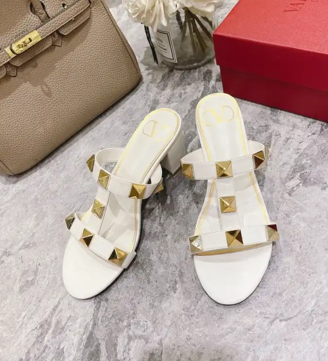 hype Valentino Sandals