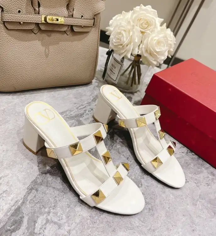 hype Valentino Sandals