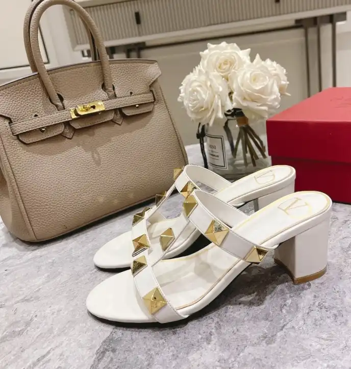 hype Valentino Sandals