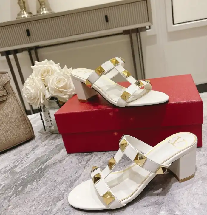 hype Valentino Sandals