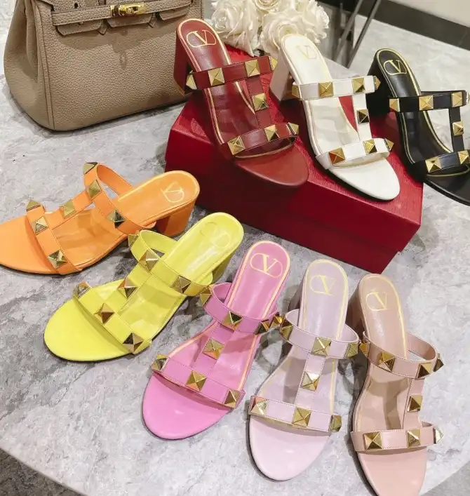 hype Valentino Sandals