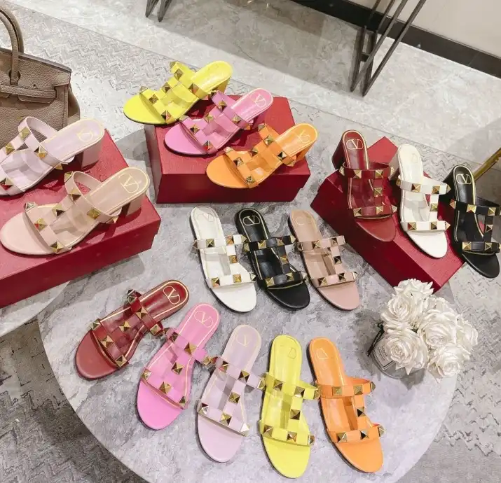 hype Valentino Sandals