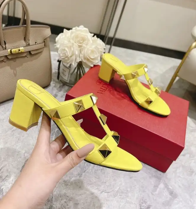 hype Valentino Sandals