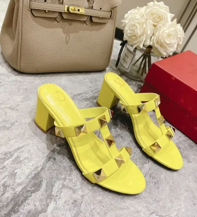 hype Valentino Sandals