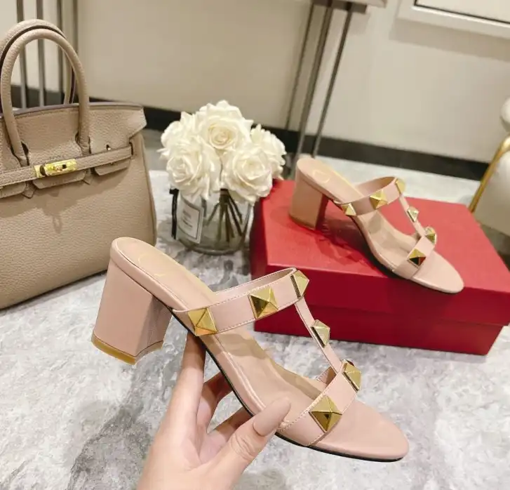 hype Valentino Sandals