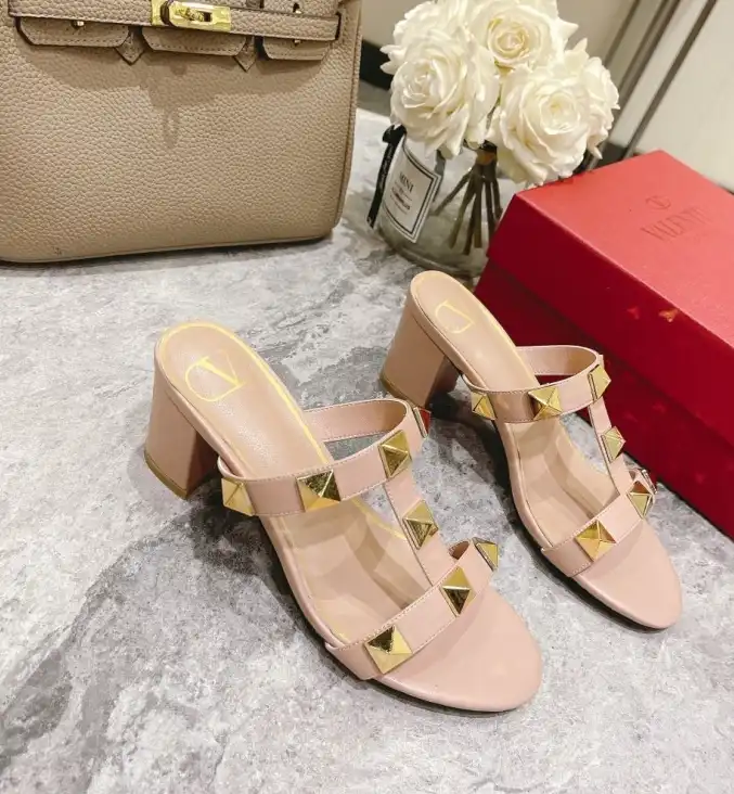 hype Valentino Sandals