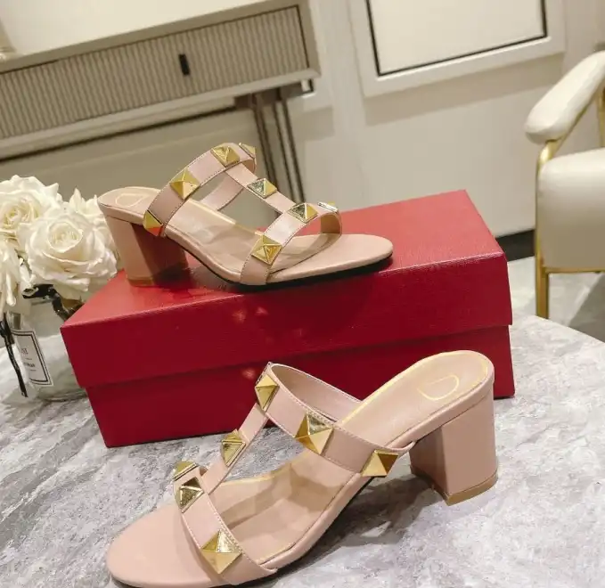 hype Valentino Sandals