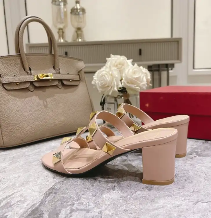 hype Valentino Sandals