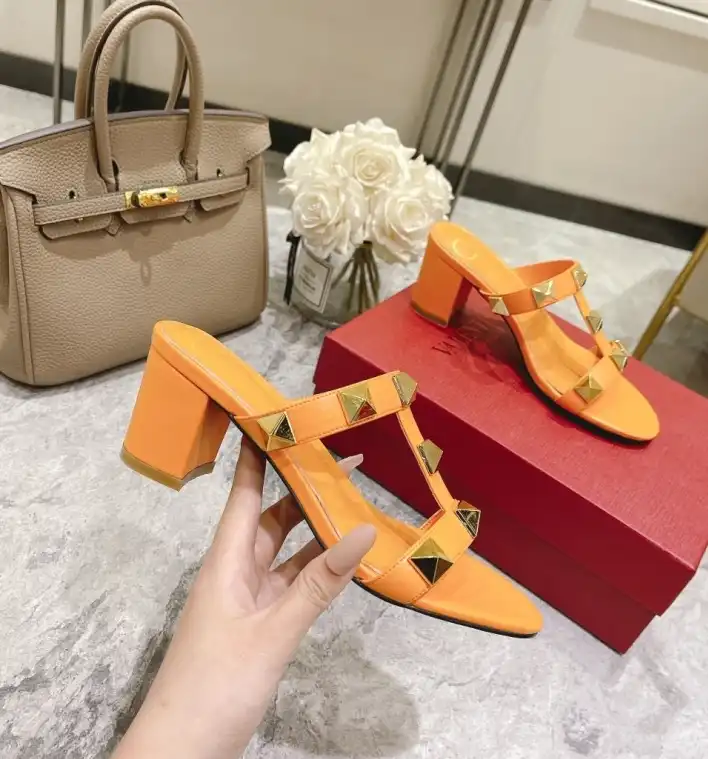 hype Valentino Sandals