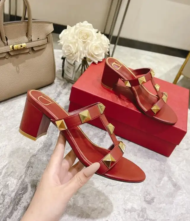 hype Valentino Sandals