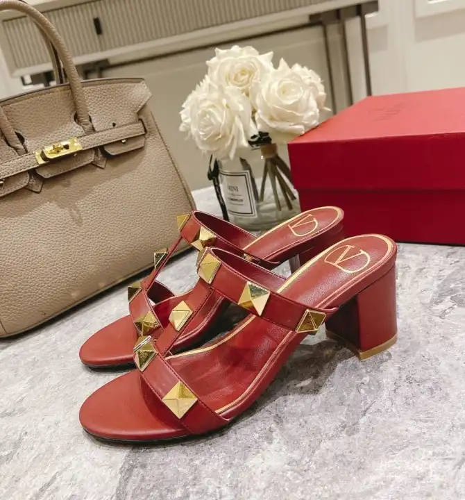 hype Valentino Sandals