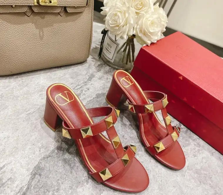 hype Valentino Sandals