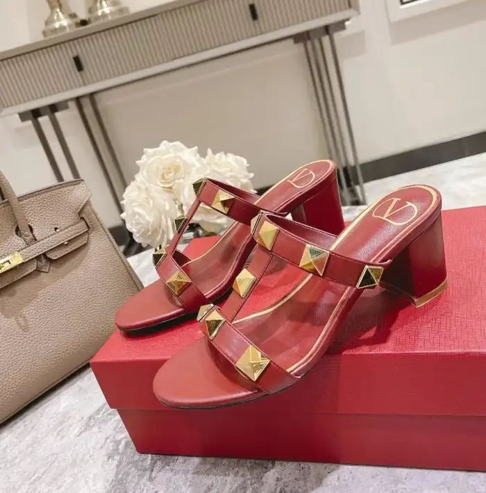 hype Valentino Sandals