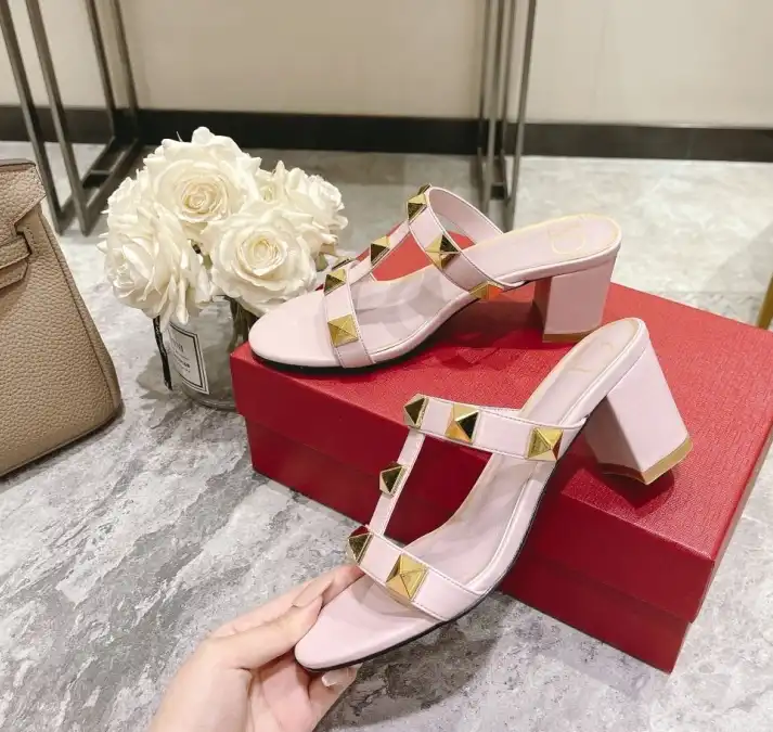 hype Valentino Sandals