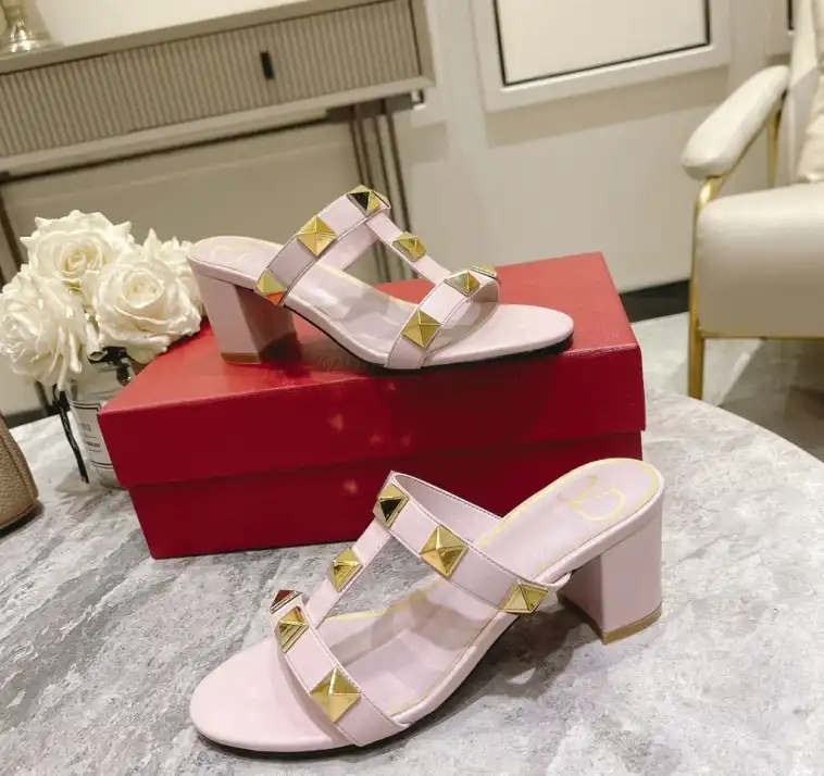 hype Valentino Sandals