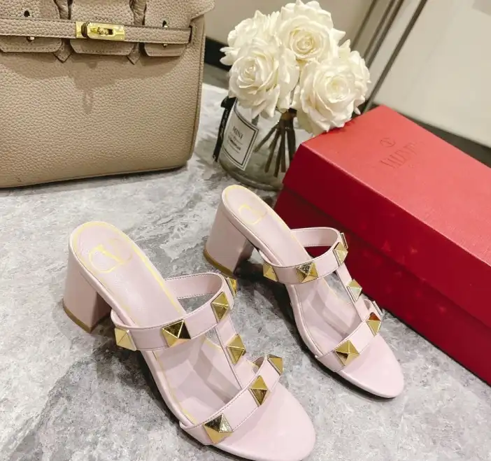 hype Valentino Sandals