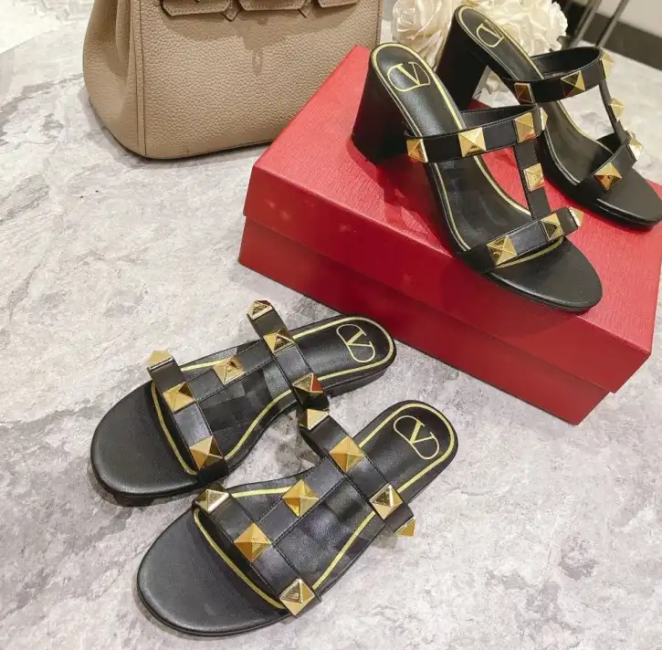 hype Valentino Sandals