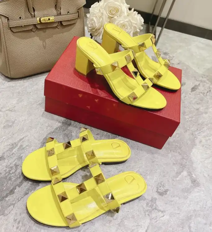 hype Valentino Sandals