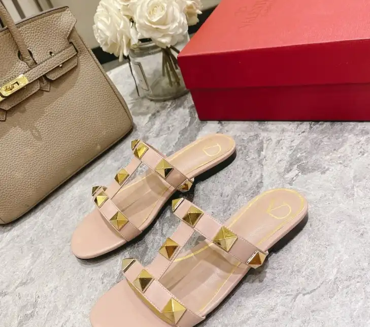 hype Valentino Sandals