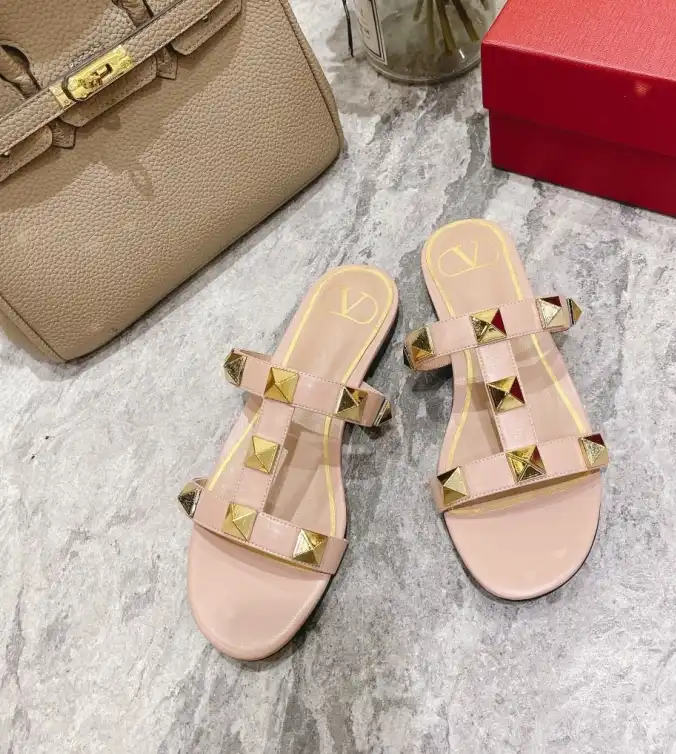 hype Valentino Sandals