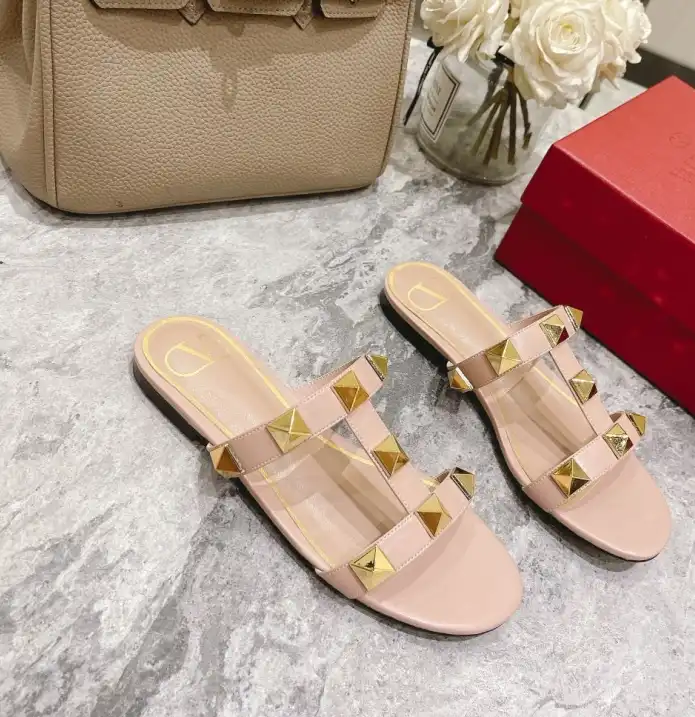 hype Valentino Sandals