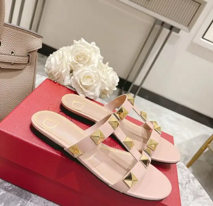 hype Valentino Sandals