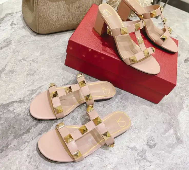 hype Valentino Sandals