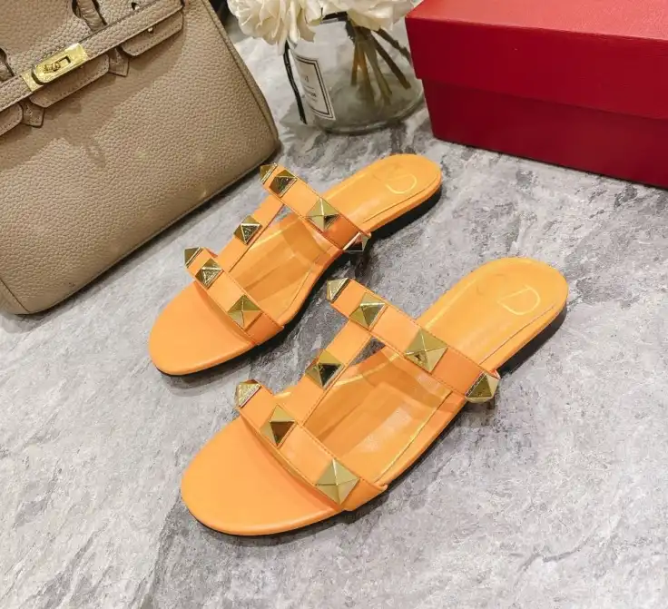 hype Valentino Sandals