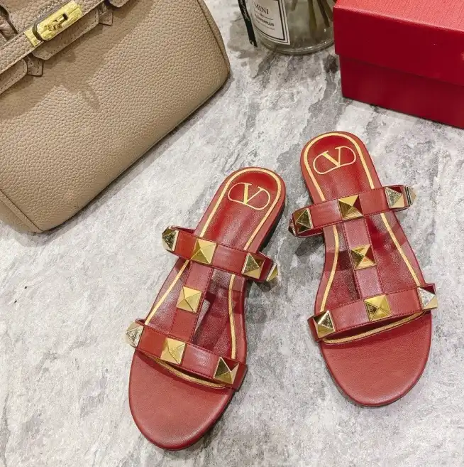 hype Valentino Sandals