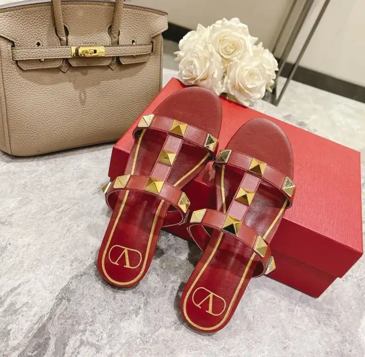 hype Valentino Sandals