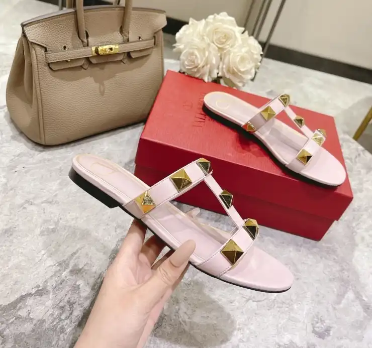 hype Valentino Sandals