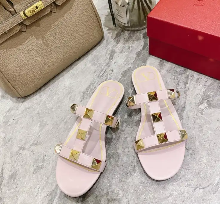 hype Valentino Sandals