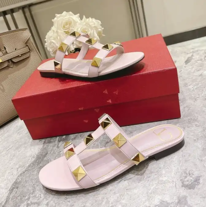 hype Valentino Sandals