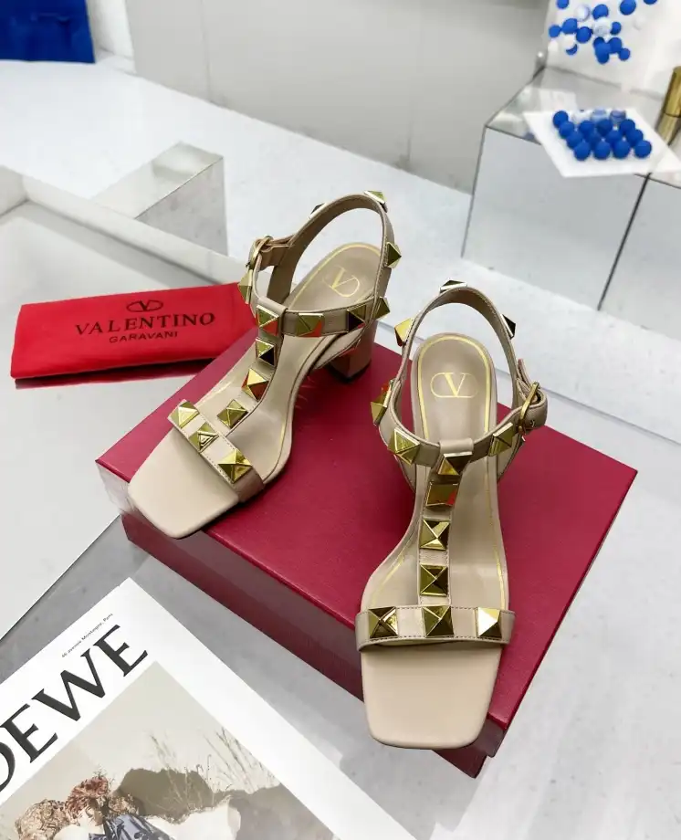 hype Valentino Sandals