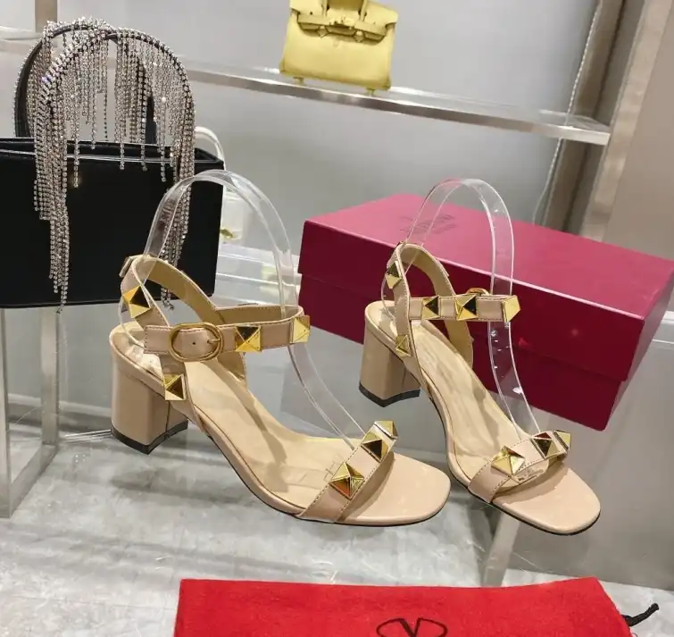 hype Valentino Sandals