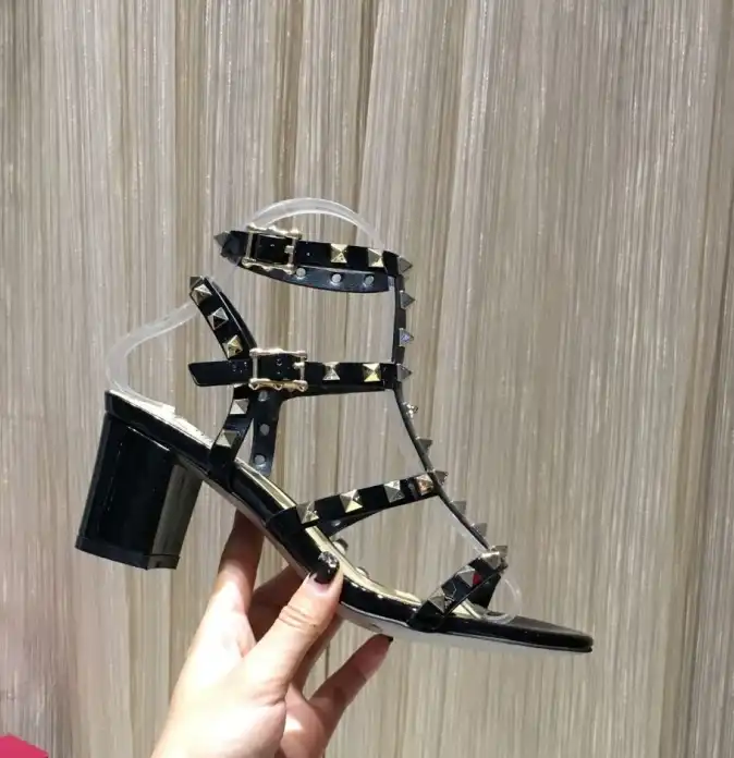 hype Valentino High Heels