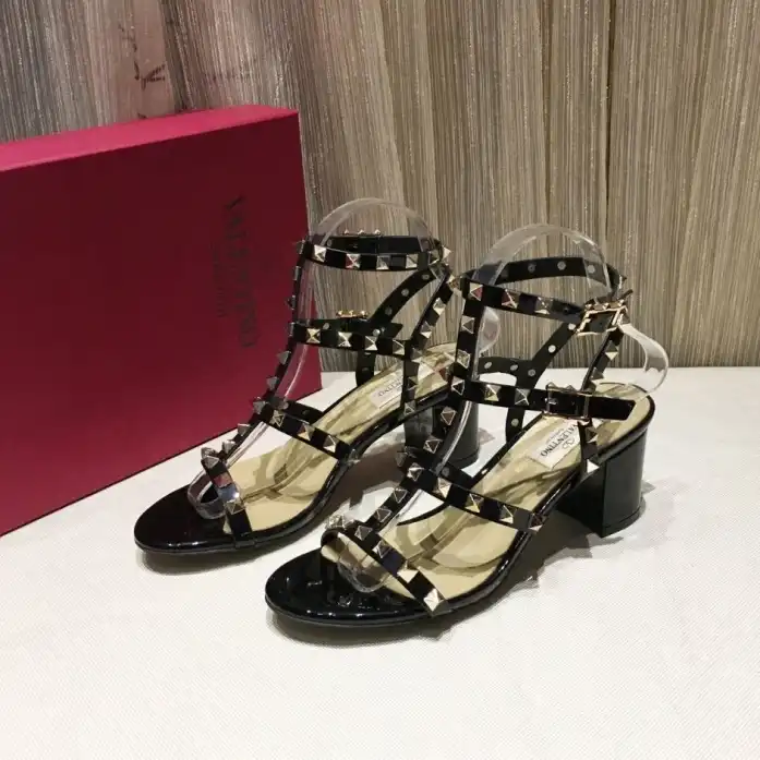 hype Valentino High Heels