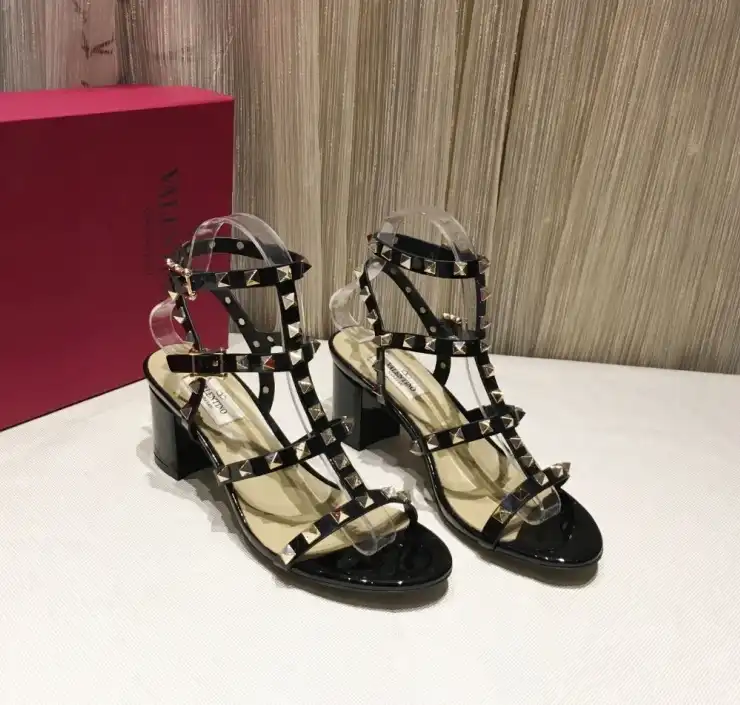 hype Valentino High Heels